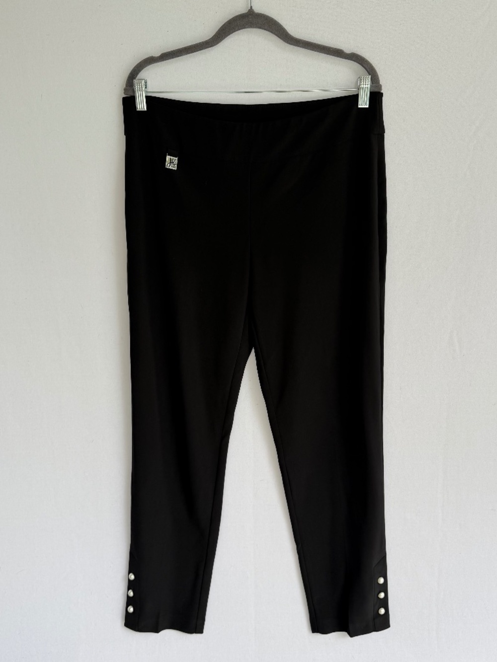 JOSEPH RIBKOFF Women’s Size 14 Black Pearl Detail Slim Leg Pull On Trousers